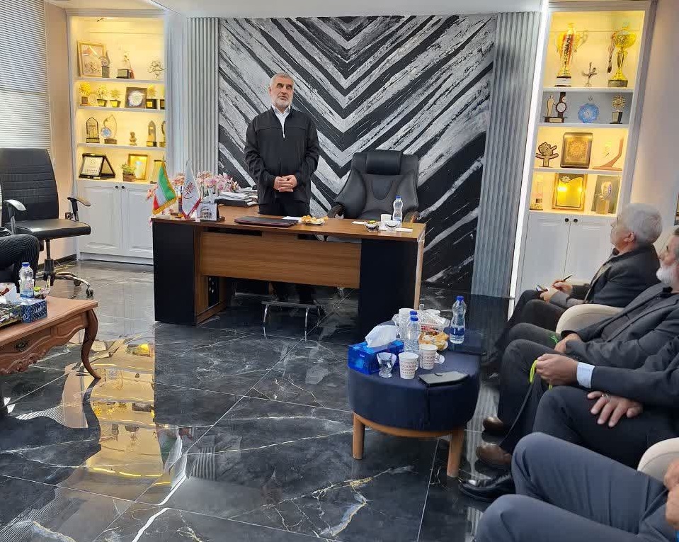 بازدید نماینده مجلس شورای اسلامی از درمانگاه شوک