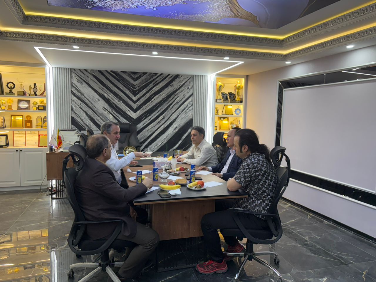 جلسه کارآفرینان برتر استان اردبیل